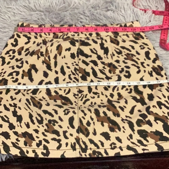 Forever 21 cotton leopard mini skirt size small - Picture 4 of 5